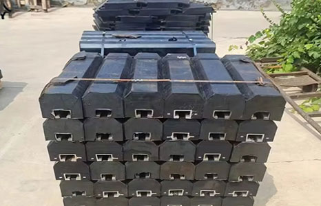 Rubber ball mill liners